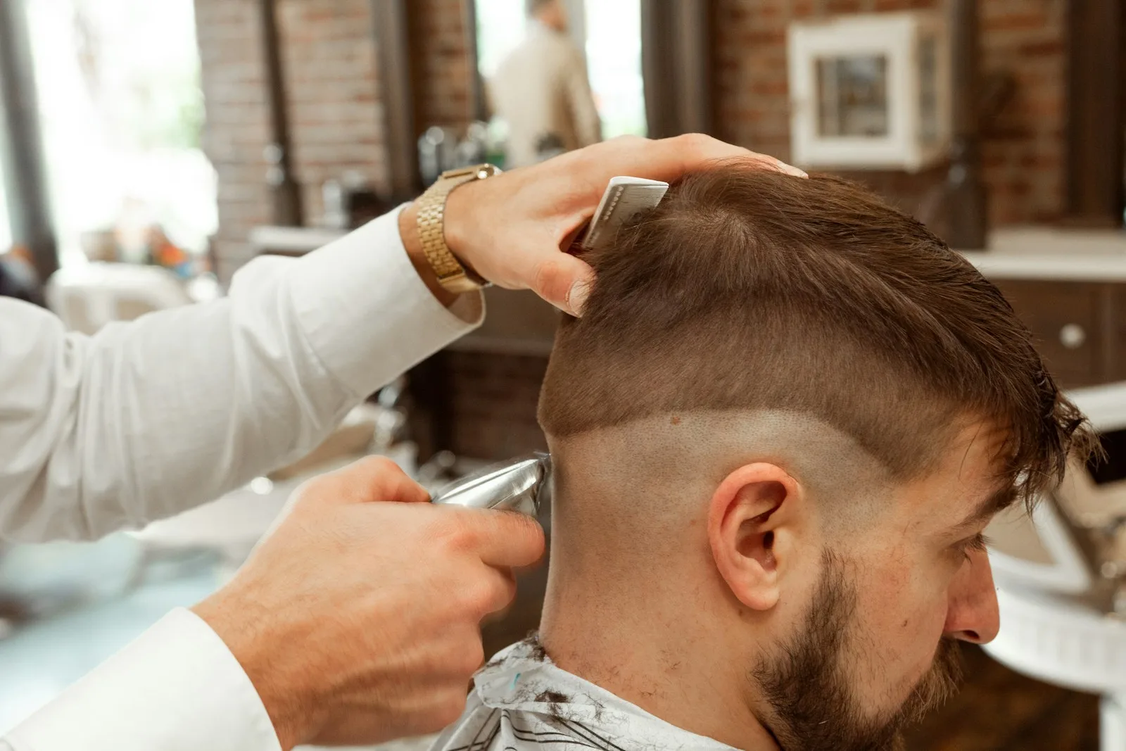 barbero profesional Experto en Estilo Masculino